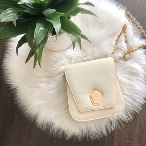 Vintage chain strap cross body bag